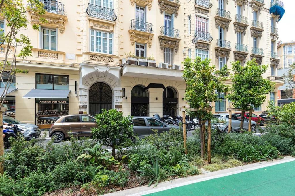 Large Haussmanian Appartment In The Heart Of نيس المظهر الخارجي الصورة